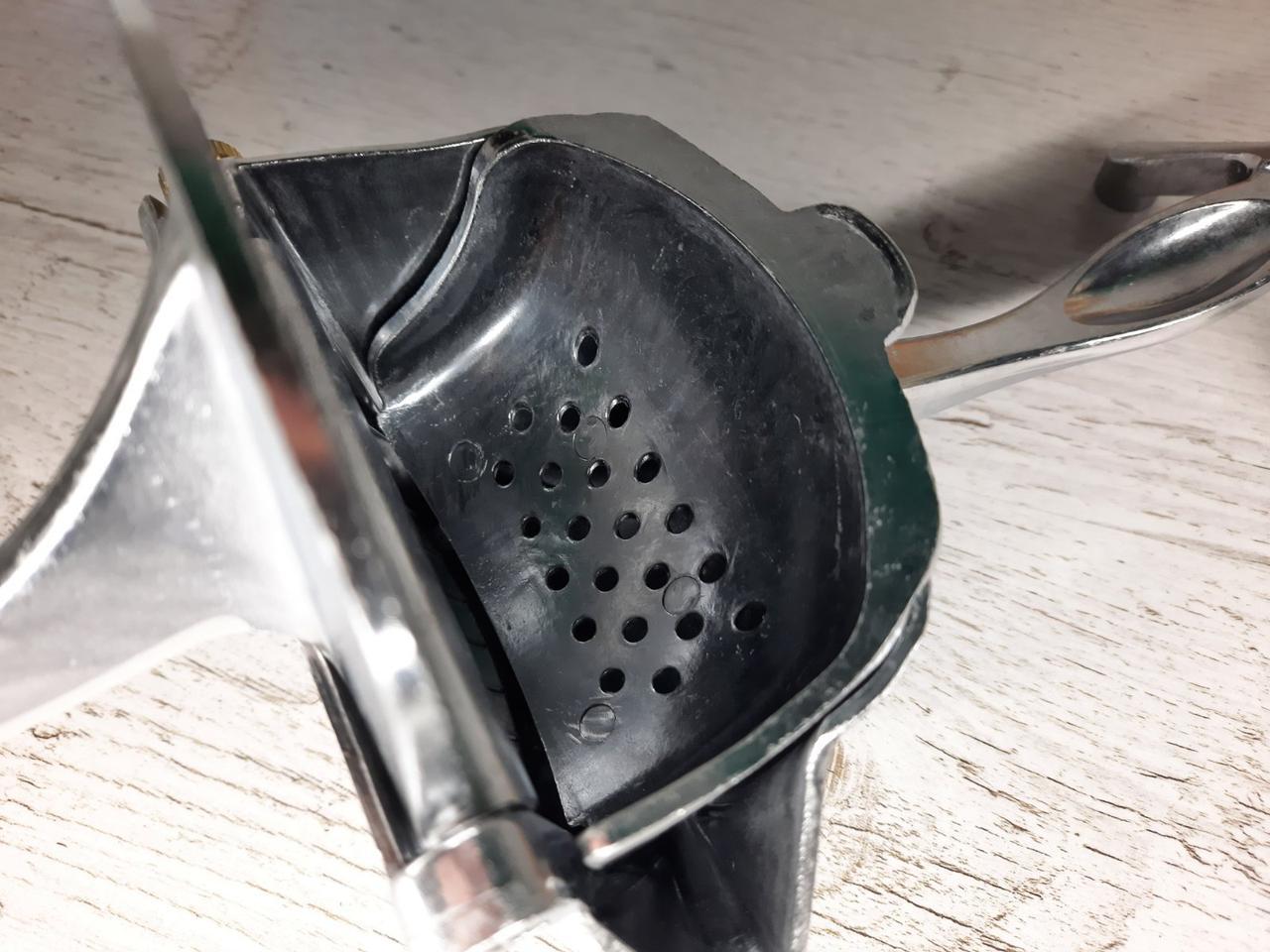 Соковитискач ручний для фруктів із затискачем Hand Juicer ST536 - Зображення 8