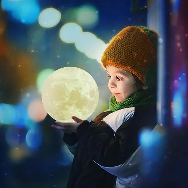 Популярний дизайнерський Нічник MOON LAMP 13 см на Акумуляторі з Пультом - Зображення 4